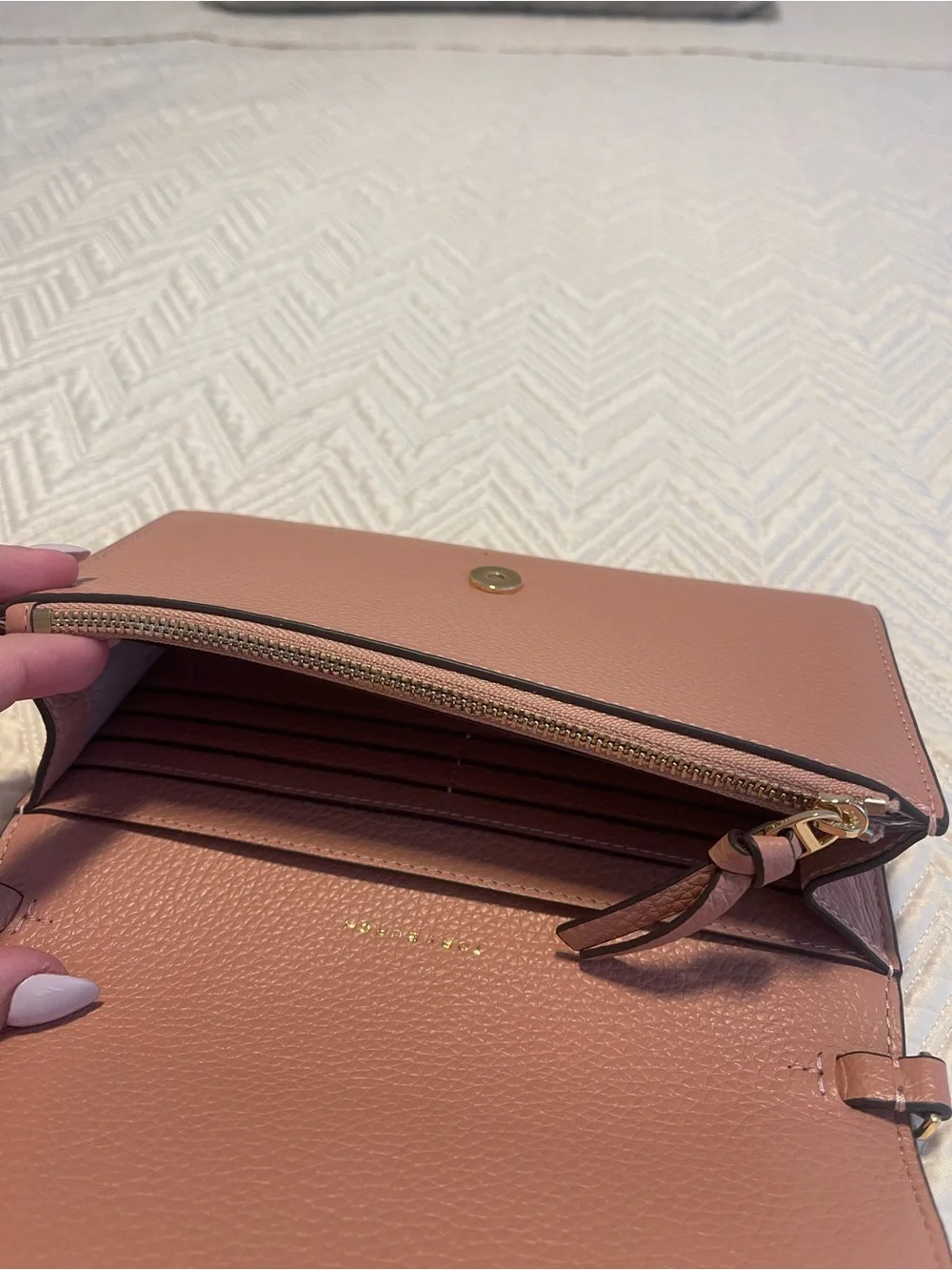 Tory Burch Pebbled Leather Wallet in Dusty Pink